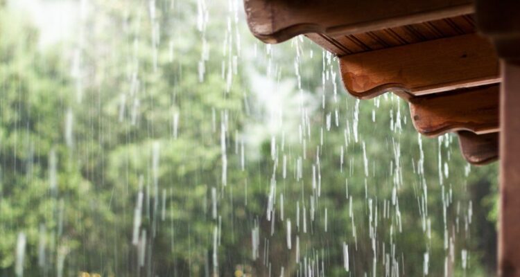 sonhar com muita chuva